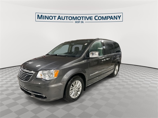 2015 Chrysler Town & Country photo 4