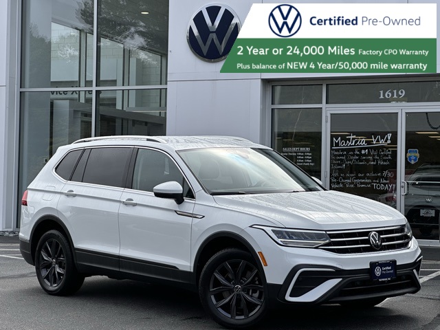 2024 Volkswagen Tiguan SE's photo