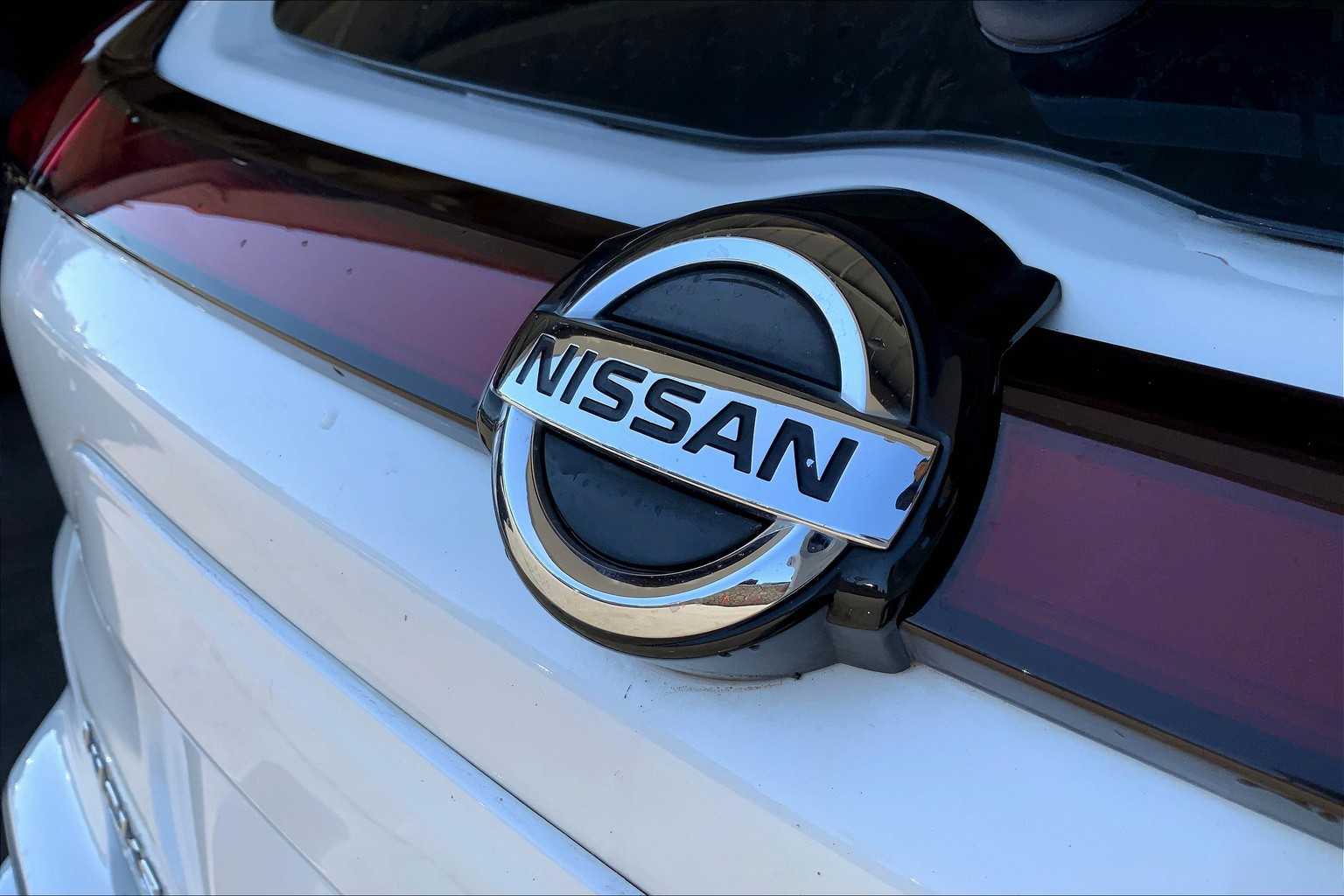 2021 Nissan Kicks SR photo 27