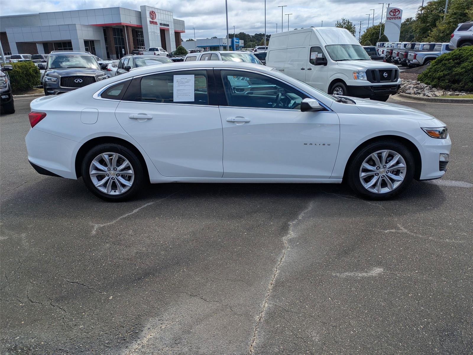 2023 Chevrolet Malibu 1LT photo 4