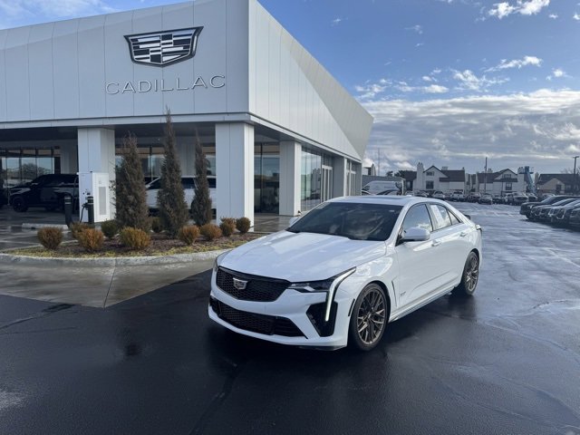 2024 Cadillac CT4 V-Series Blackwing's photo