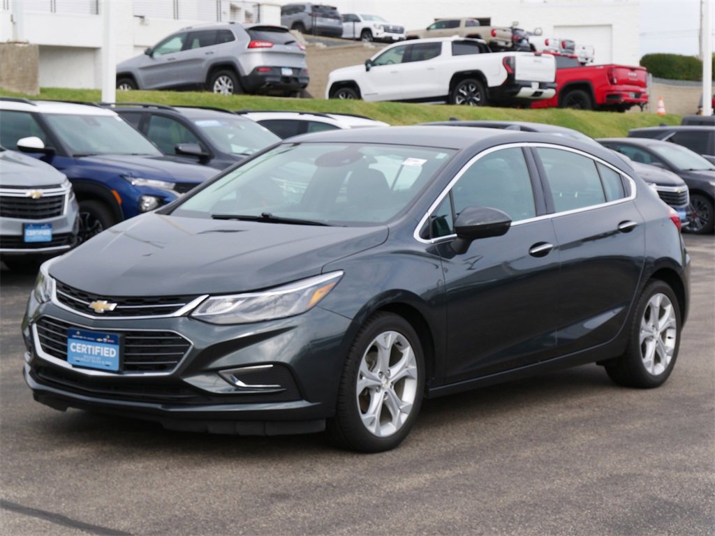 2018 Chevrolet Cruze Premier photo 3