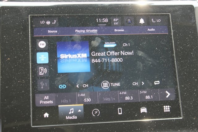 2021 Jeep Grand Cherokee Laredo photo 5