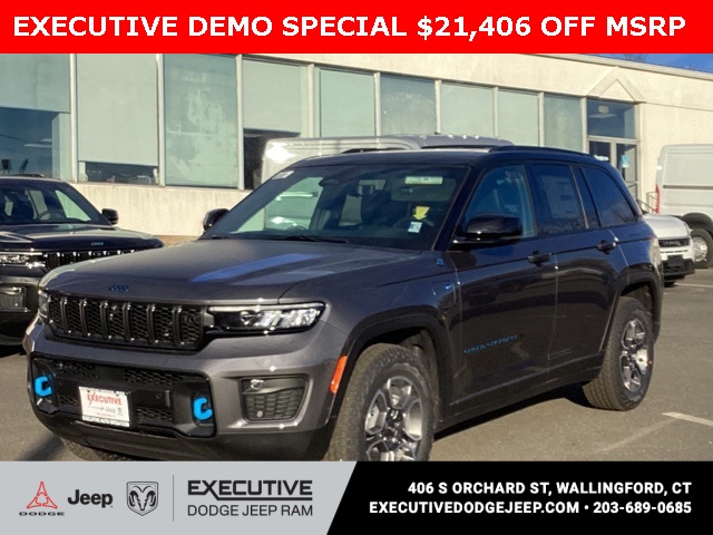 2023 Jeep Grand Cherokee Trailhawk 4xe's photo