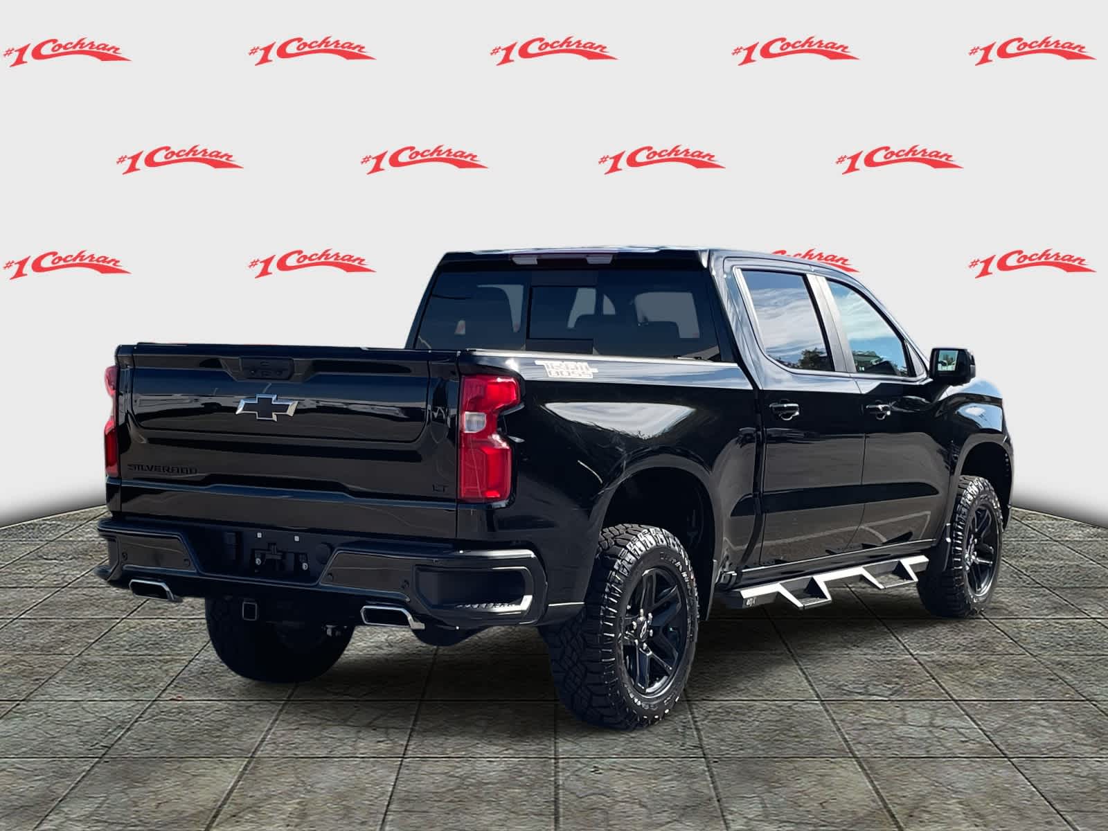 2022 Chevrolet Silverado 1500 LT Trail Boss photo 3