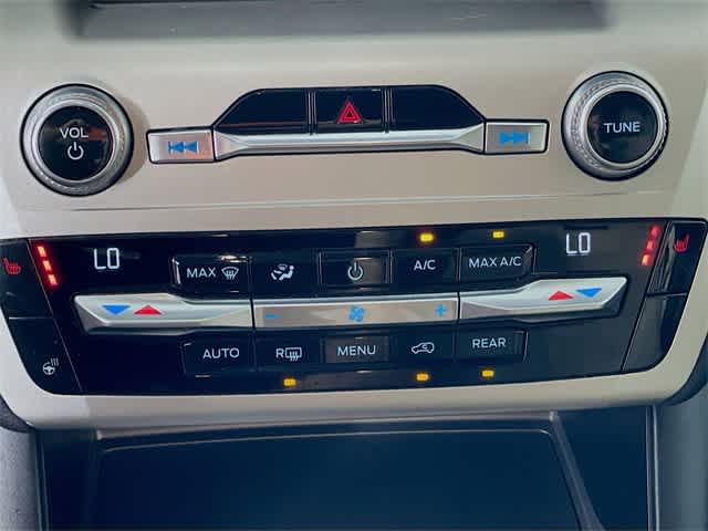2021 Ford Explorer XLT photo 20