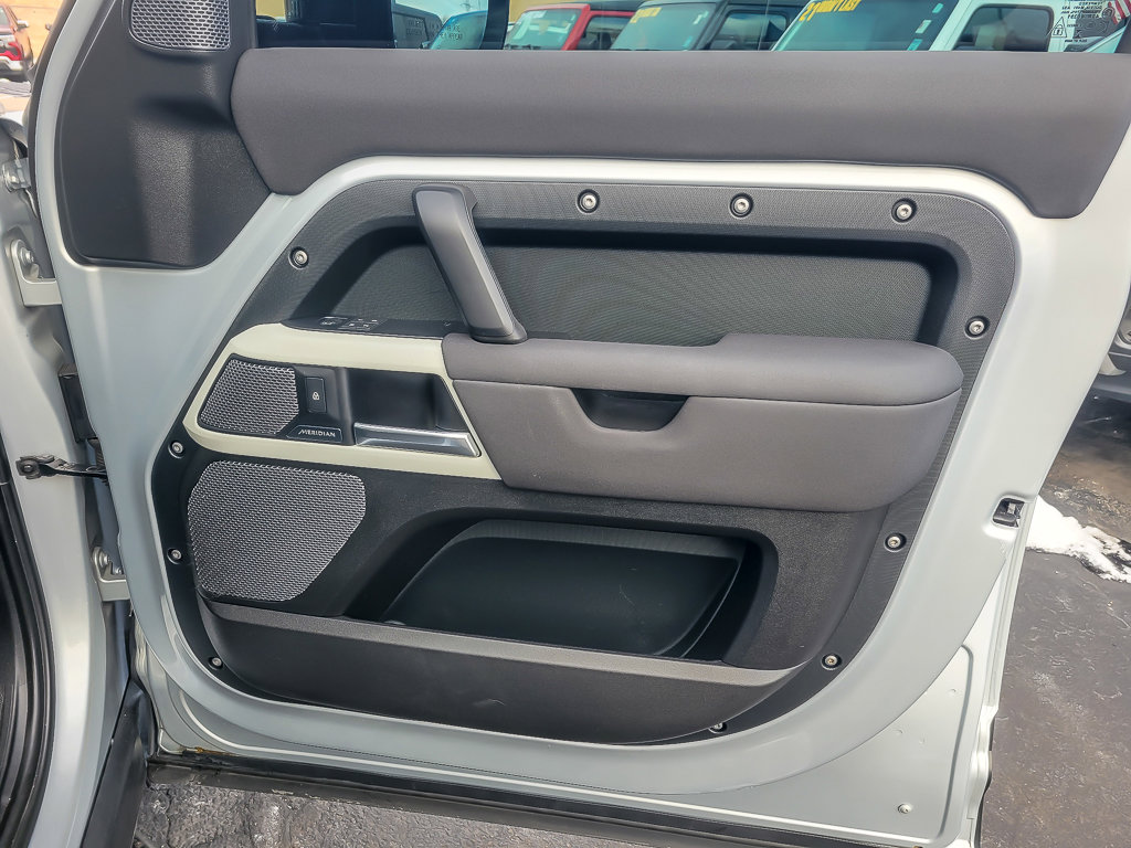 2021 LAND ROVER DEFENDER - Image 22