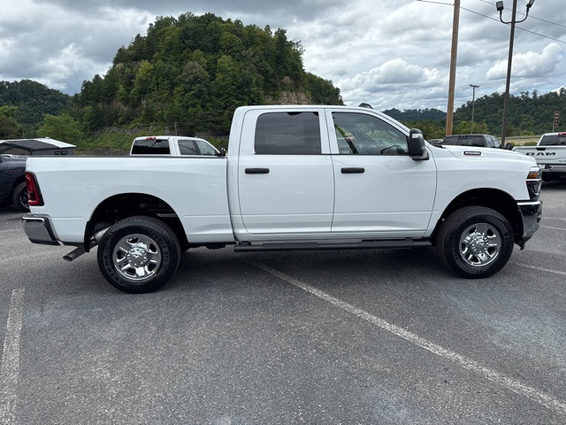 2026 Ram 2500 Tradesman photo 2