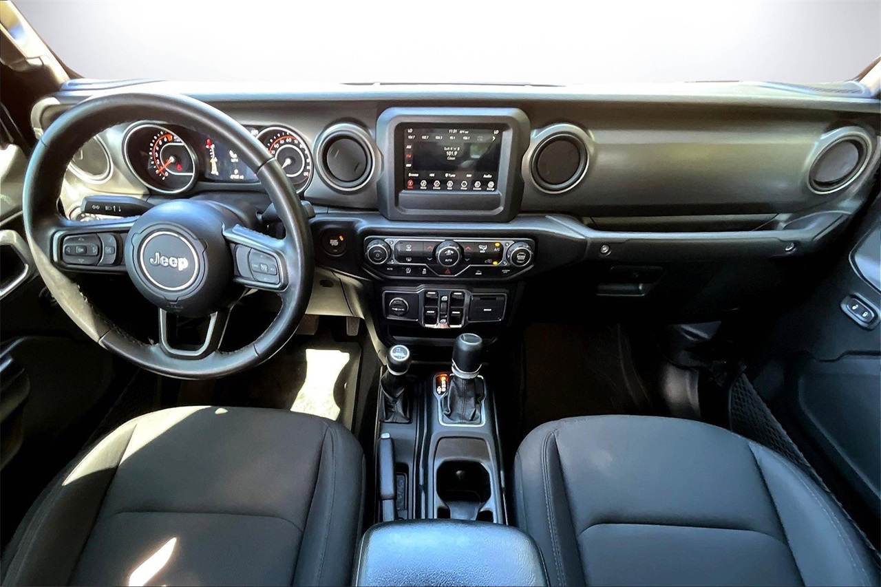 2021 Jeep Gladiator Sport photo 13