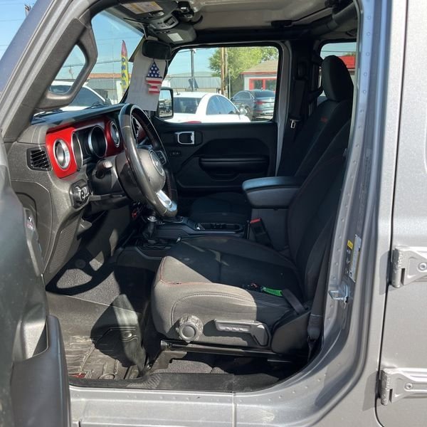 2020 Jeep Gladiator Rubicon photo 6