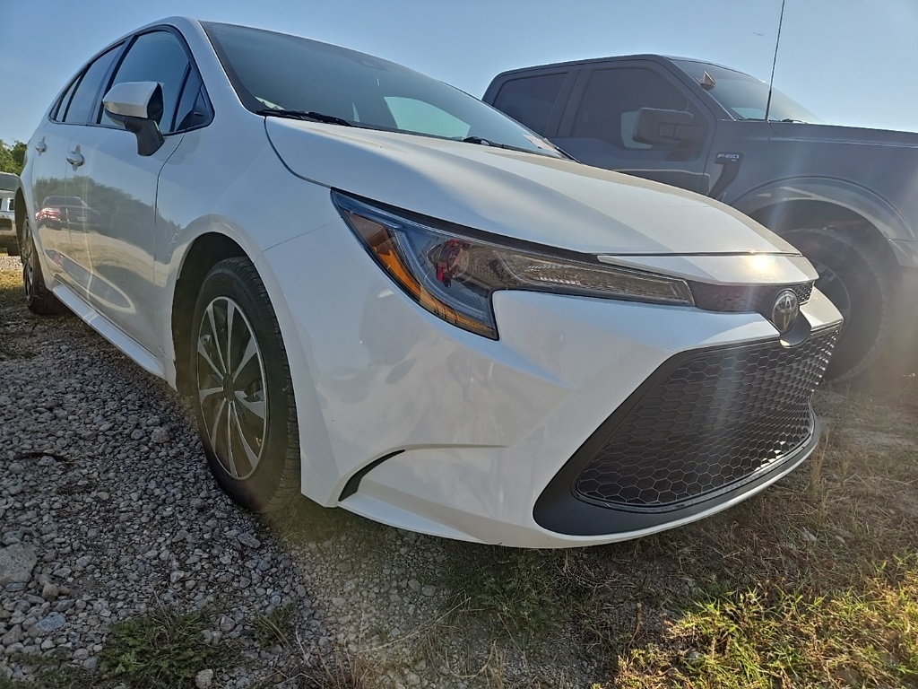 2021 Toyota Corolla LE photo 4
