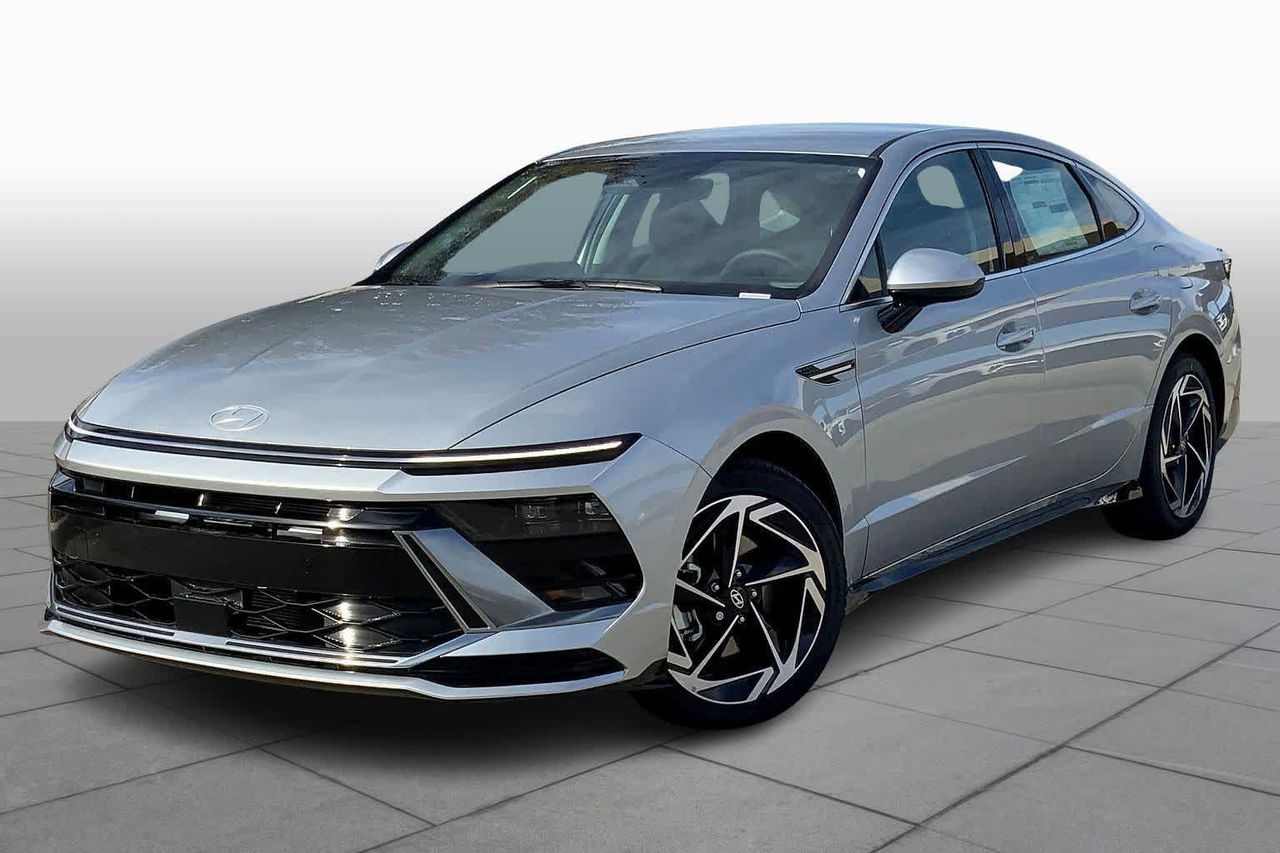 2026 Hyundai Sonata SEL's photo