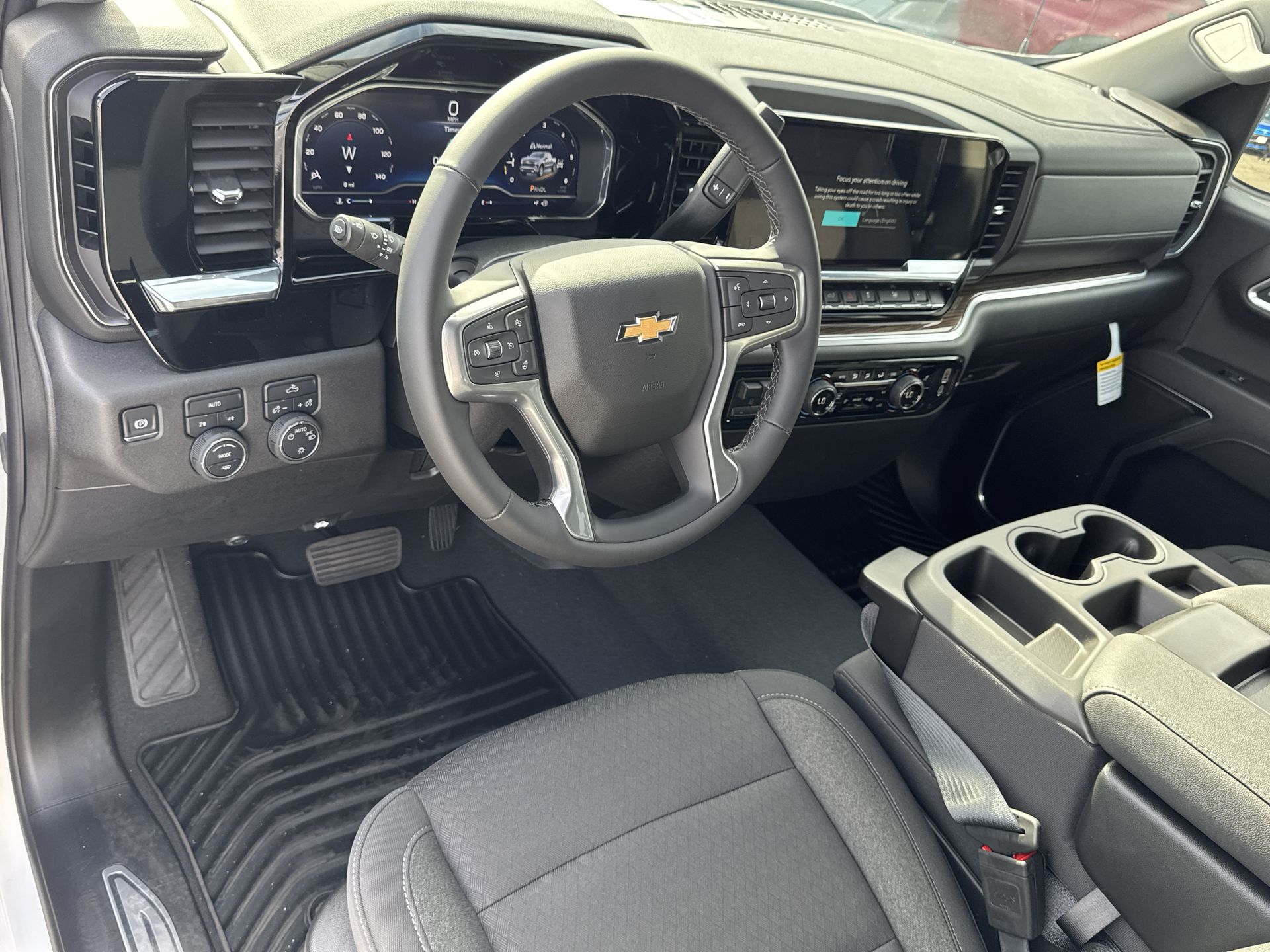 2025 Chevrolet Silverado 1500 LT photo 2