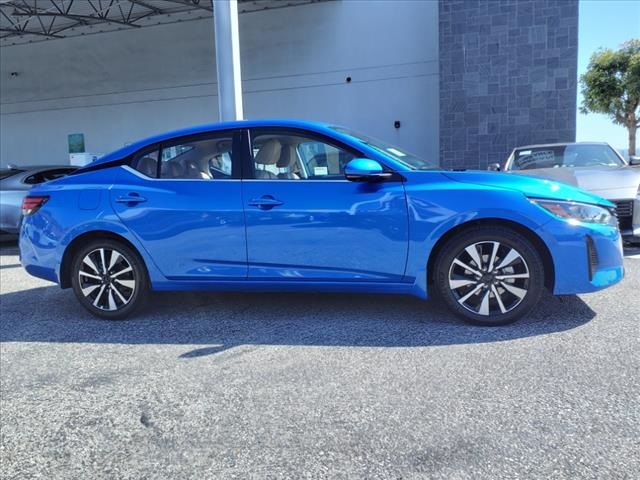2025 Nissan Sentra SV photo 4