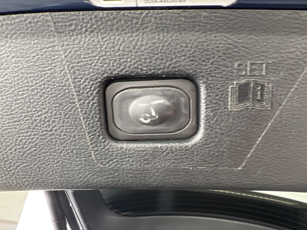 2018 Ford Edge SEL photo 19