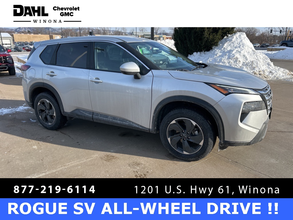 2025 Nissan Rogue SV's photo