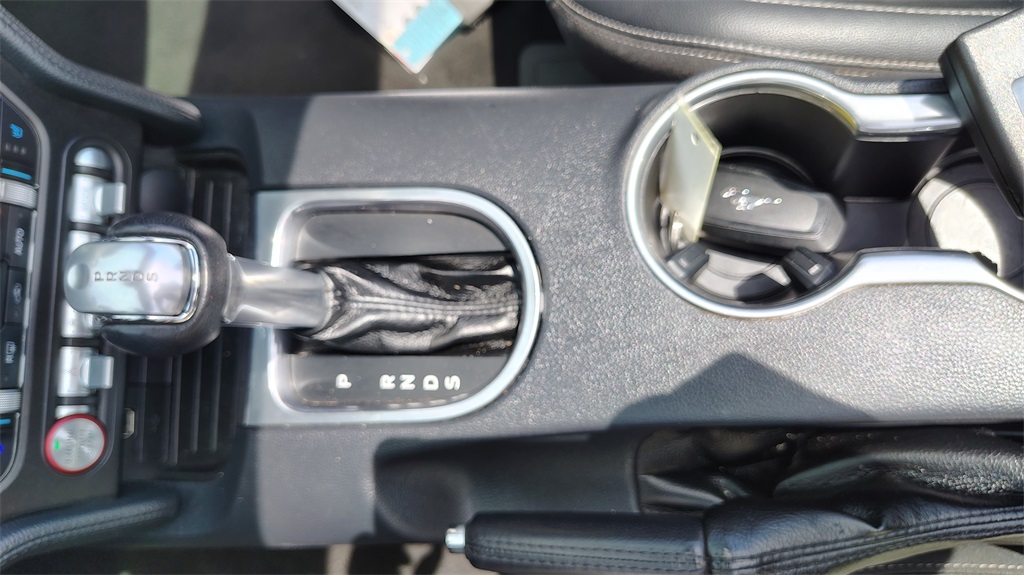 2022 Ford Mustang EcoBoost Premium Convertible photo 28