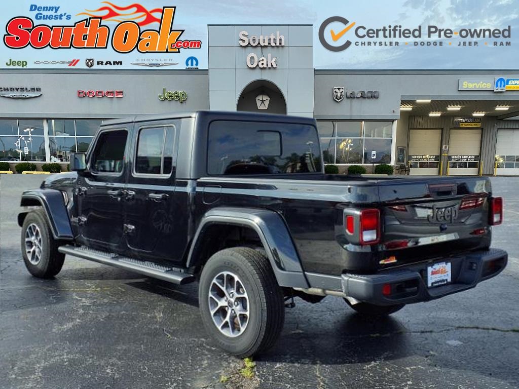 2024 Jeep Gladiator Sport photo 3