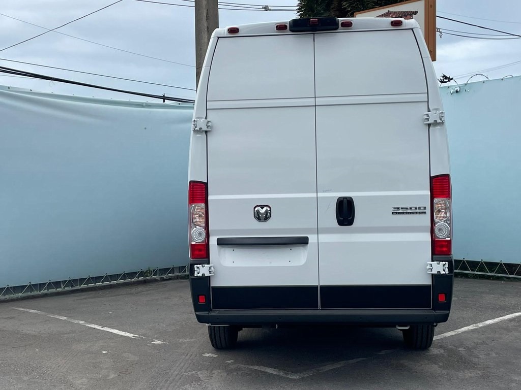 2025 Ram ProMaster 3500 Cargo Van photo 3