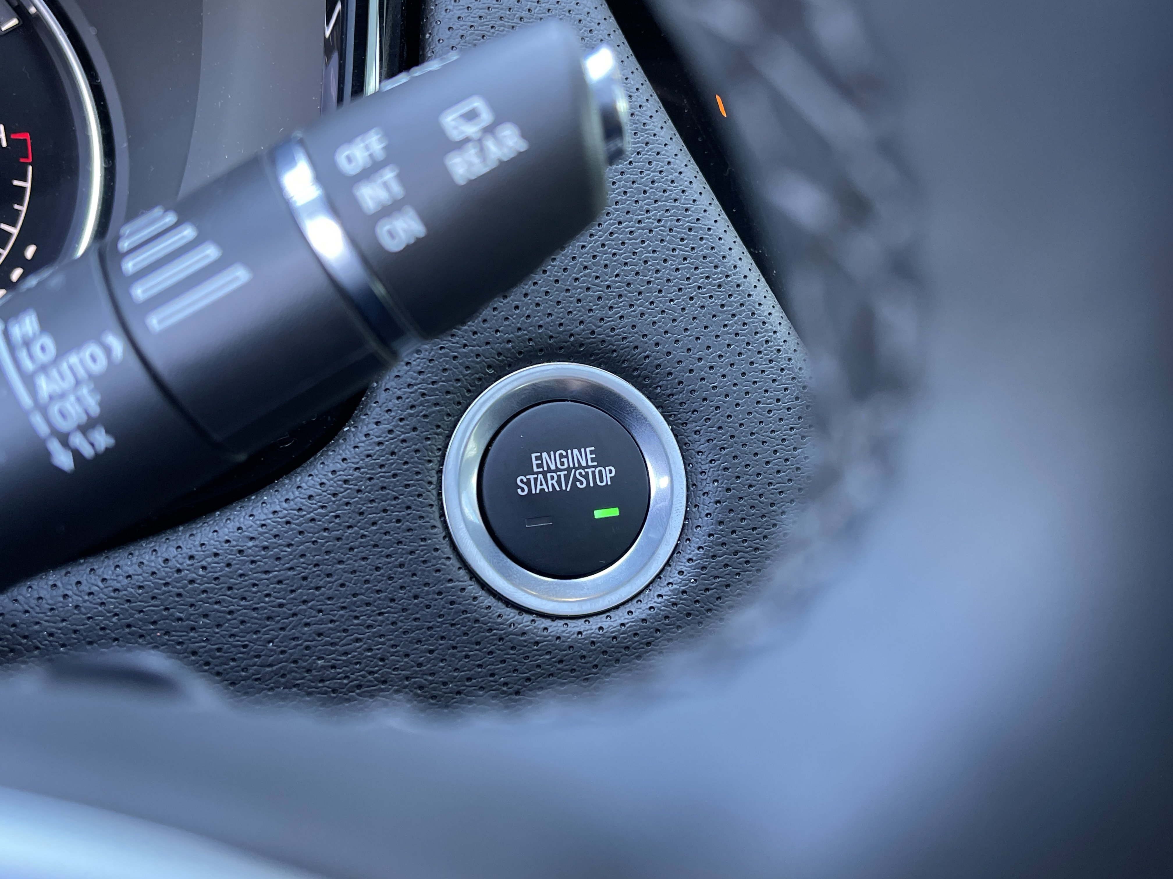 2025 Cadillac XT5 Premium Luxury photo 4