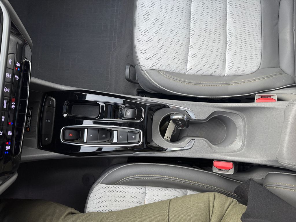 2022 Chevrolet Bolt EUV Premier photo 22