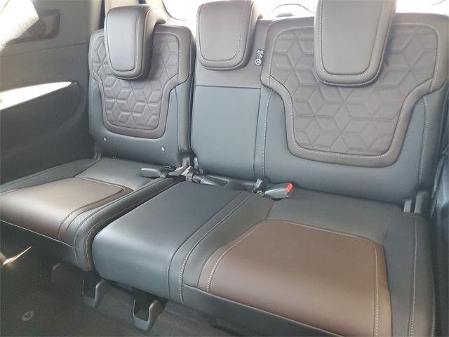 2025 Nissan Armada Platinum Reserve photo 22