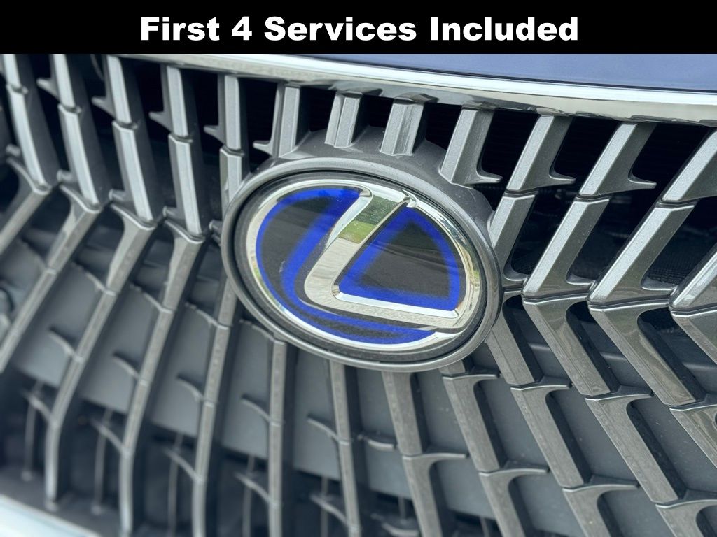 2022 Lexus ES 300h photo 4