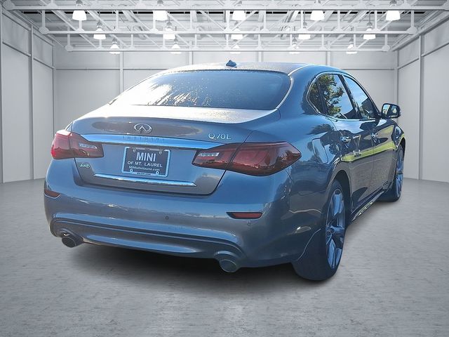 2017 Infiniti Q70L photo 4