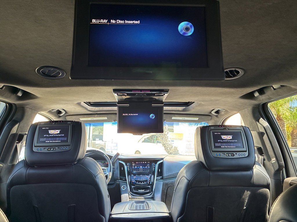 2016 Cadillac Escalade ESV Platinum photo 7