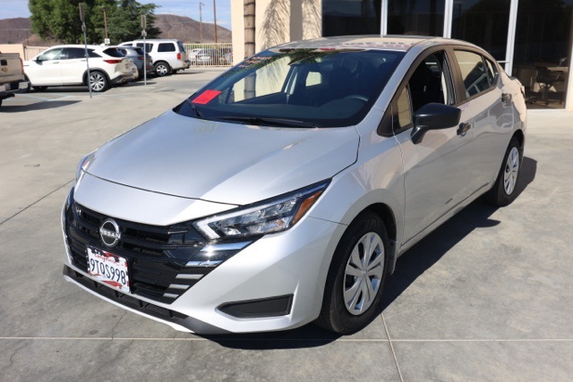 2025 Nissan Versa 1.6 S photo 6