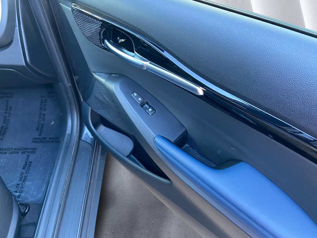 2024 Kia Seltos S photo 13