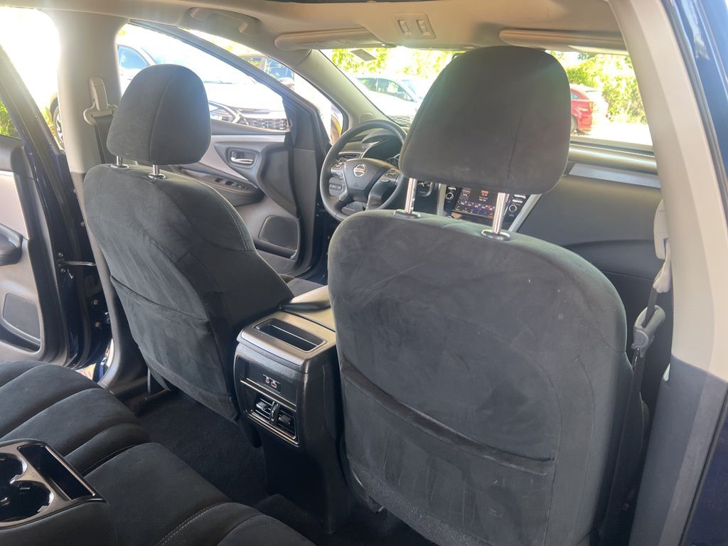 2019 Nissan Murano SV photo 16