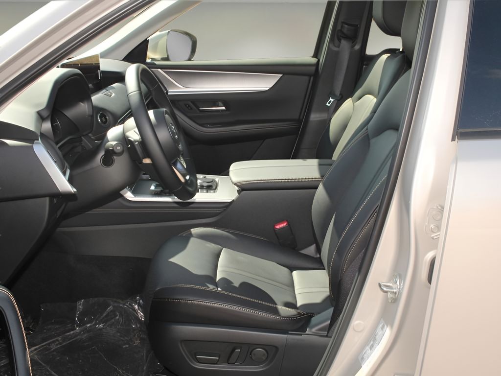 2025 Mazda CX-90 Preferred photo 9