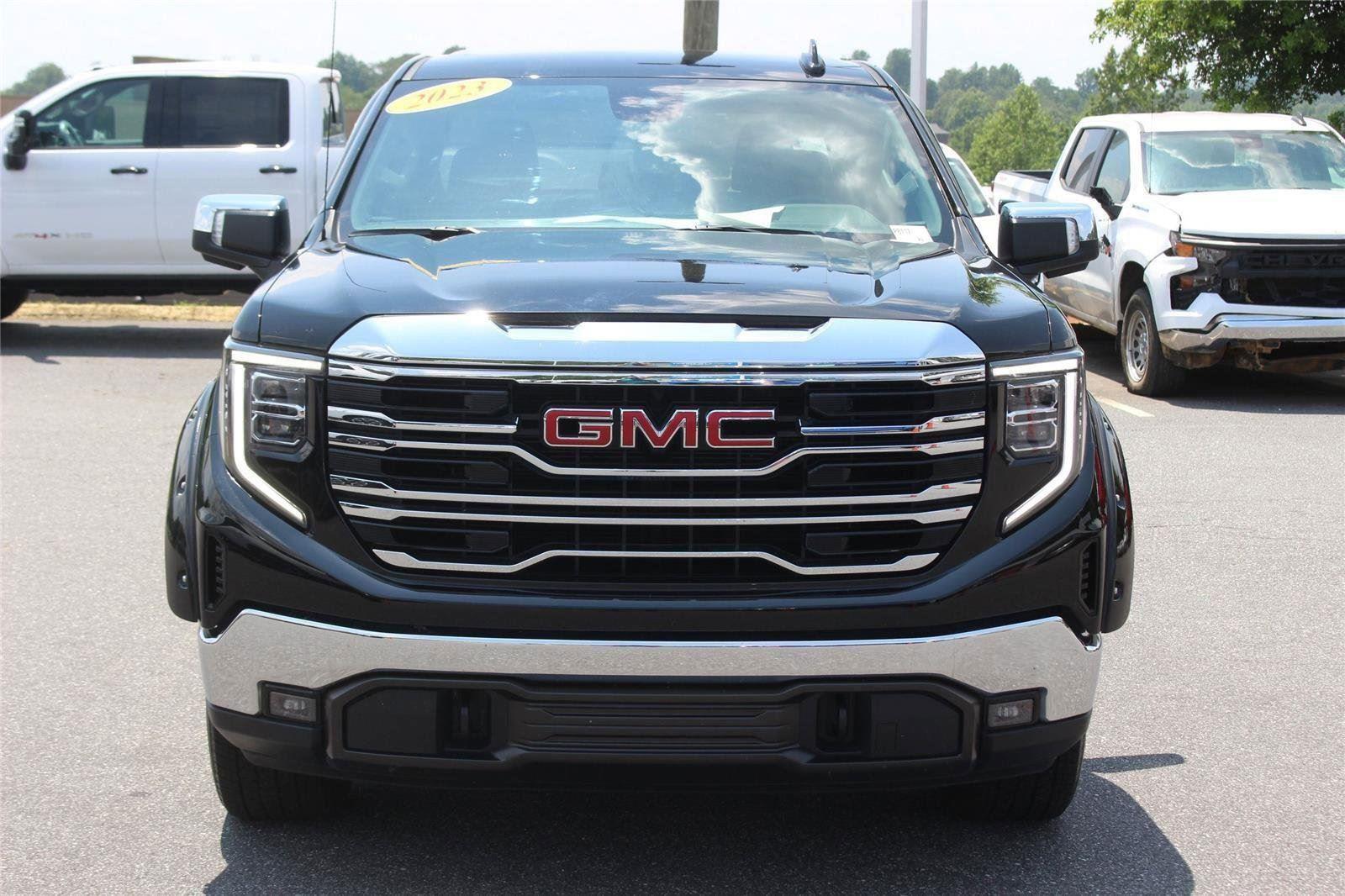 2023 Gmc Sierra 1500 SLT photo 2