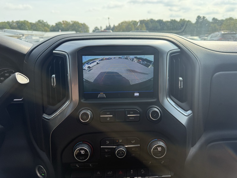 2022 Chevrolet Silverado 1500 RST photo 12
