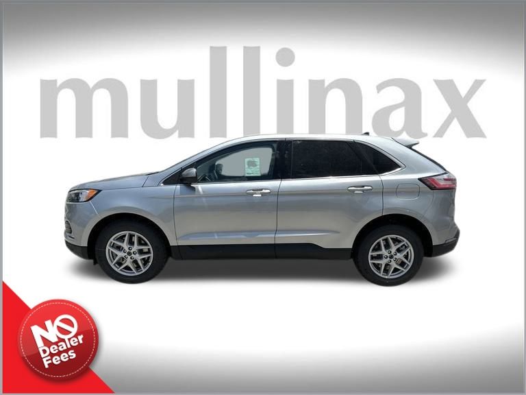 2024 Ford Edge SEL photo 2