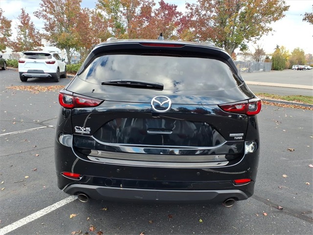 2022 Mazda CX-5 Signature photo 4