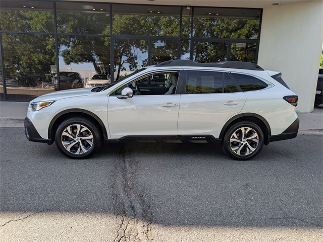 2021 Subaru Outback Limited photo 3