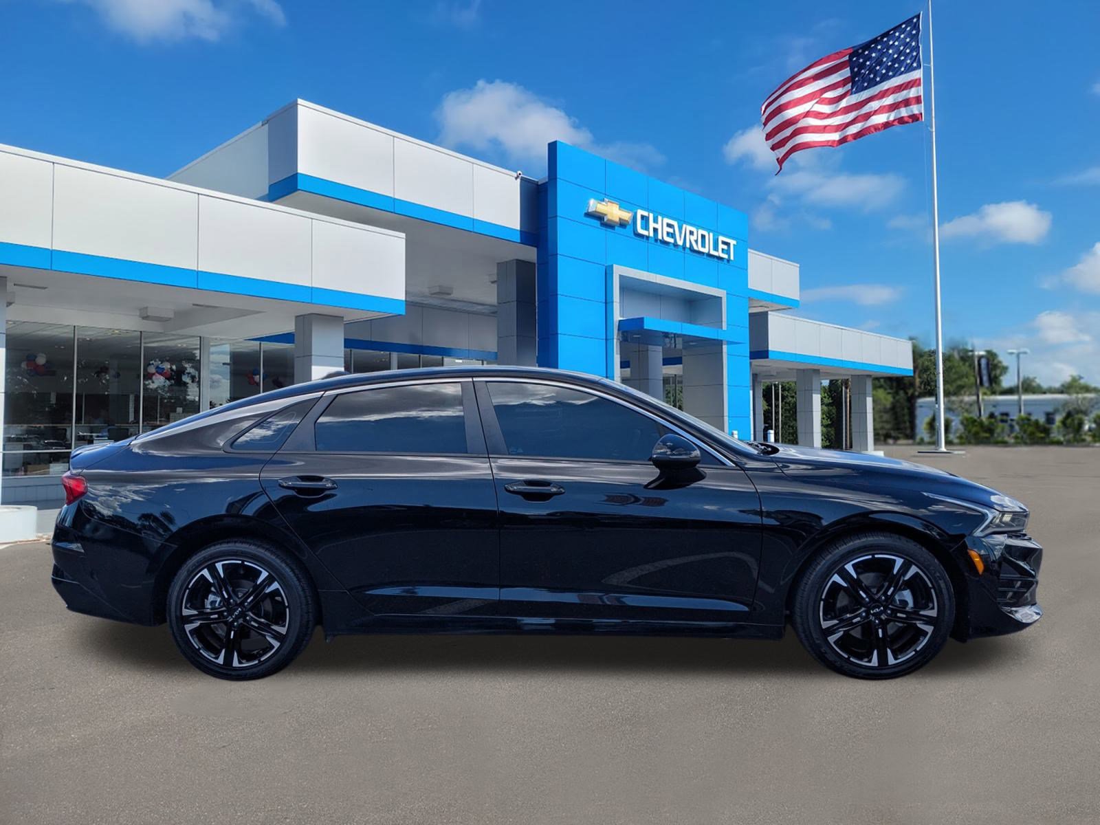 2024 Kia K5 GT-Line photo 3