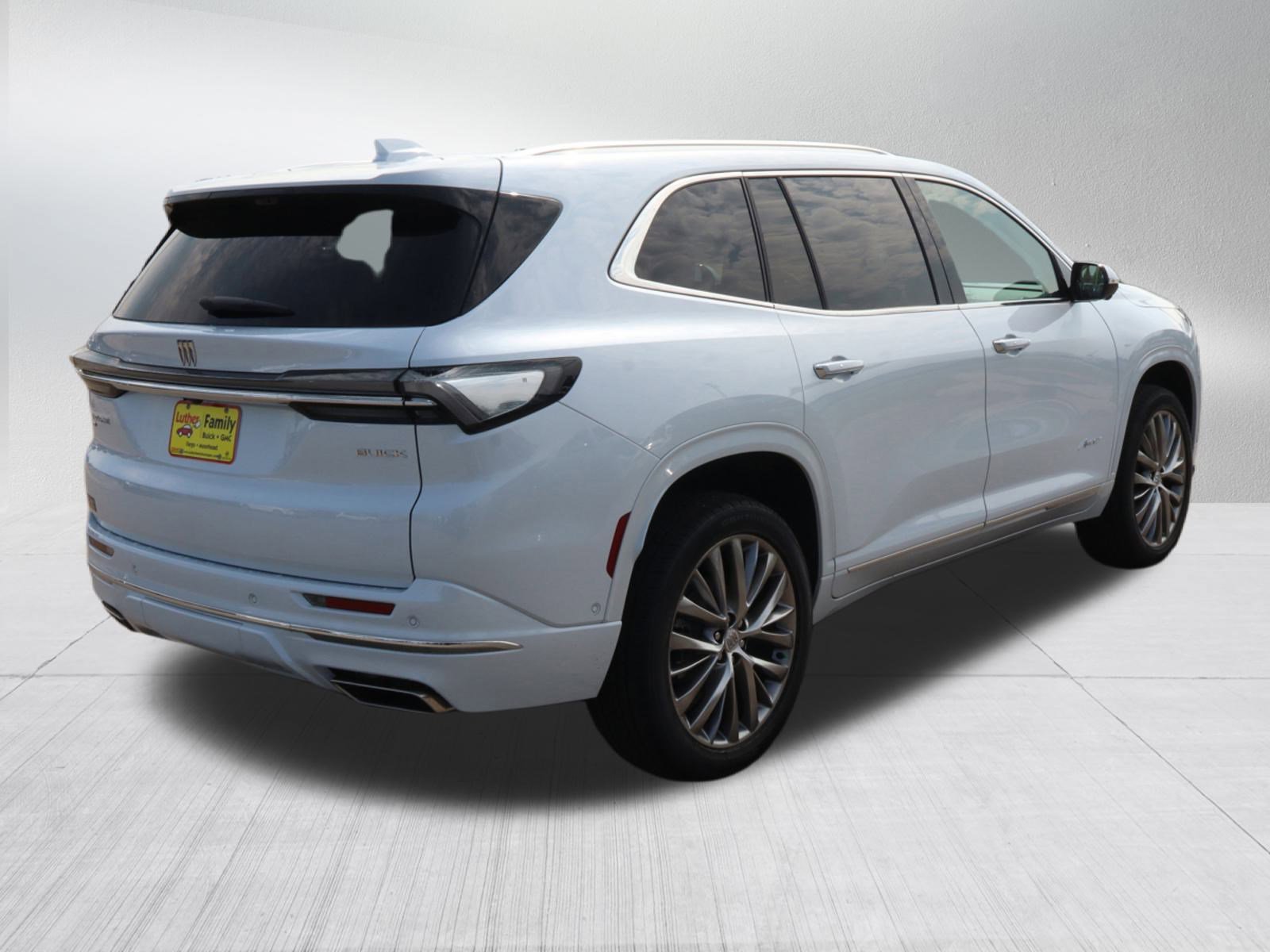 2026 Buick Enclave Avenir photo 7