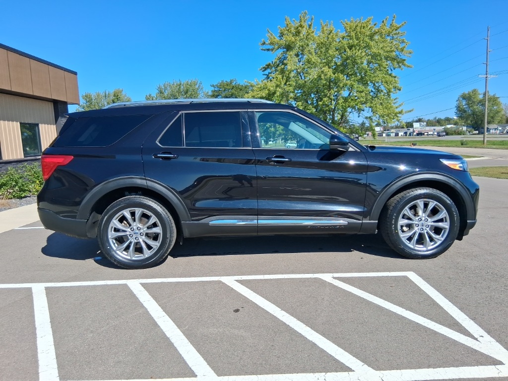 2024 Ford Explorer Limited photo 4
