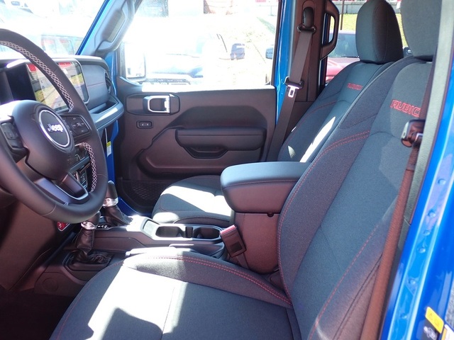 2025 Jeep Wrangler Rubicon photo 12
