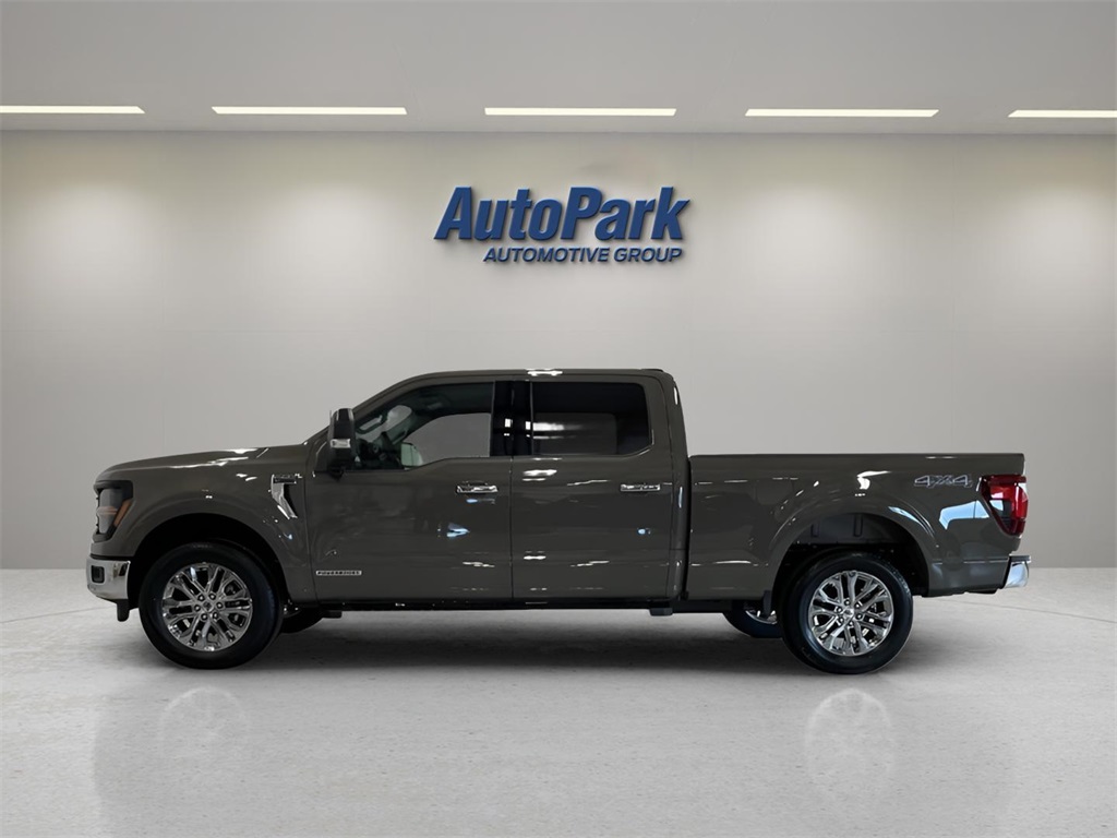 2025 Ford F-150 XLT photo 3