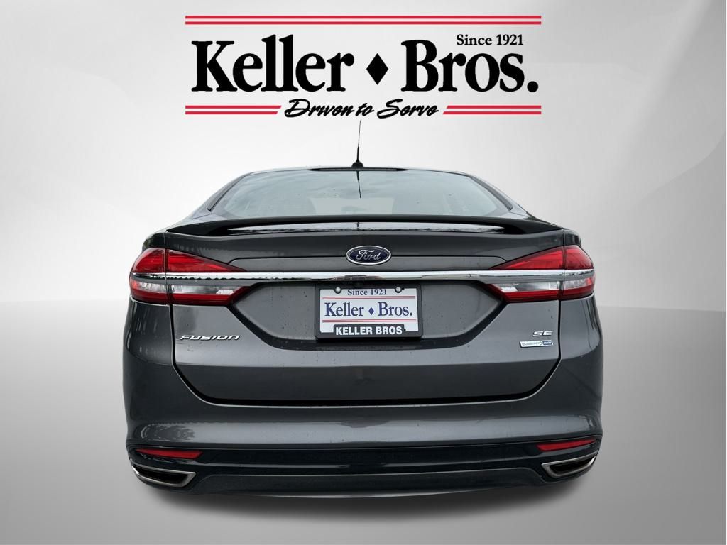 2018 Ford Fusion SE photo 3