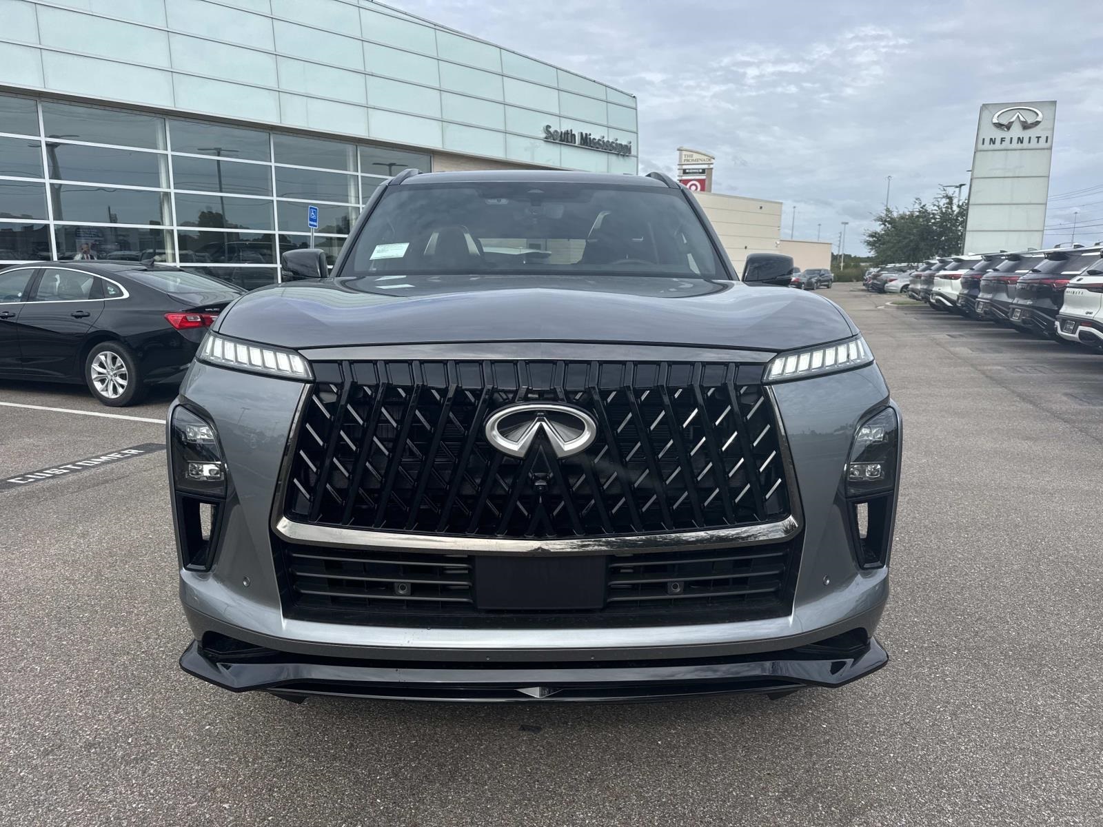 2026 Infiniti QX80 Sensory photo 2