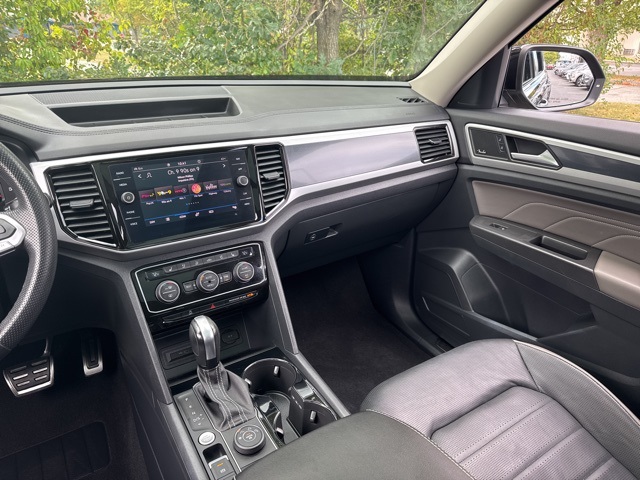2023 Volkswagen Atlas V6 SEL Premium R-Line photo 31