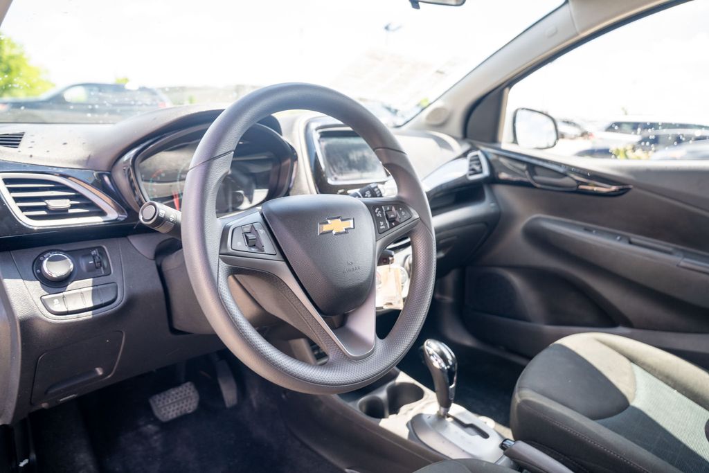 2022 Chevrolet Spark 1LT photo 17