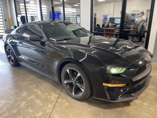 2021 Ford Mustang EcoBoost photo 3