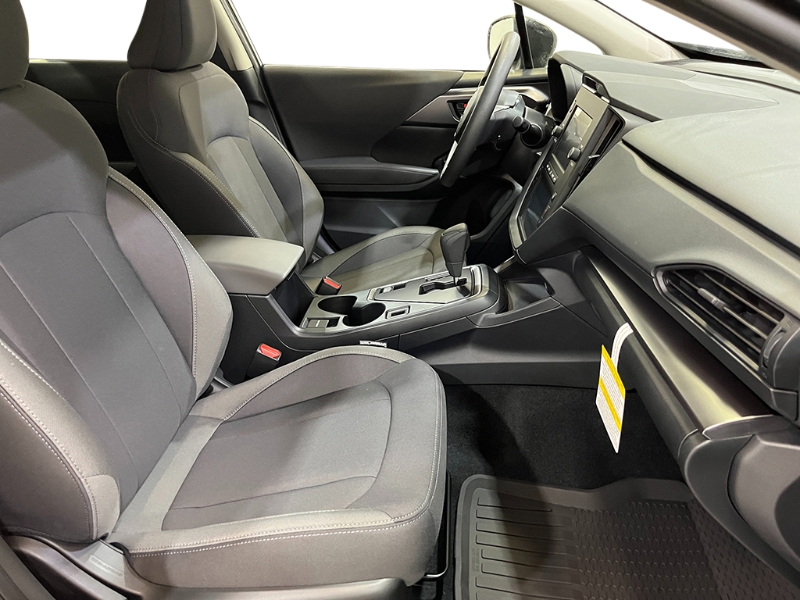 2025 Subaru Impreza Base photo 17