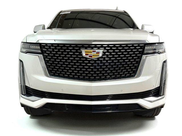 2023 Cadillac Escalade Premium Luxury photo 4